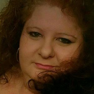 Meet your Posher, Carla